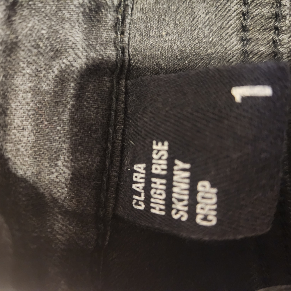 Women's Eunina Black Skinny Jeans Size 1!